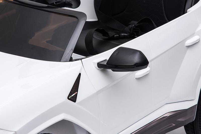 Kids Electric Ride On Car 12V Lamborghini Urus White